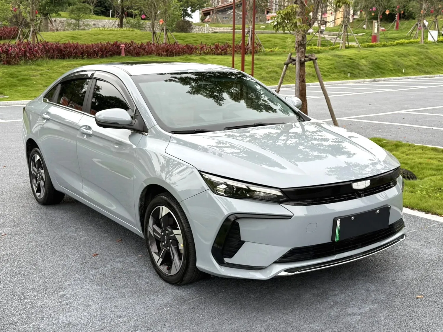 GEELY Emgrand L Hi-P