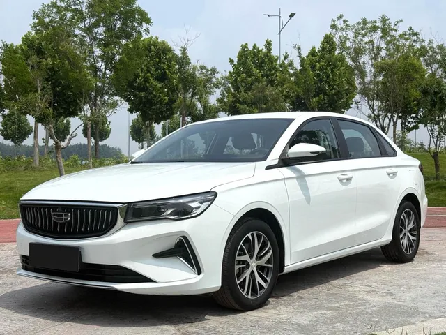 Geely Emgrand Emgrand Sedan 2023 1.5 Champion Edition Luxury Manual