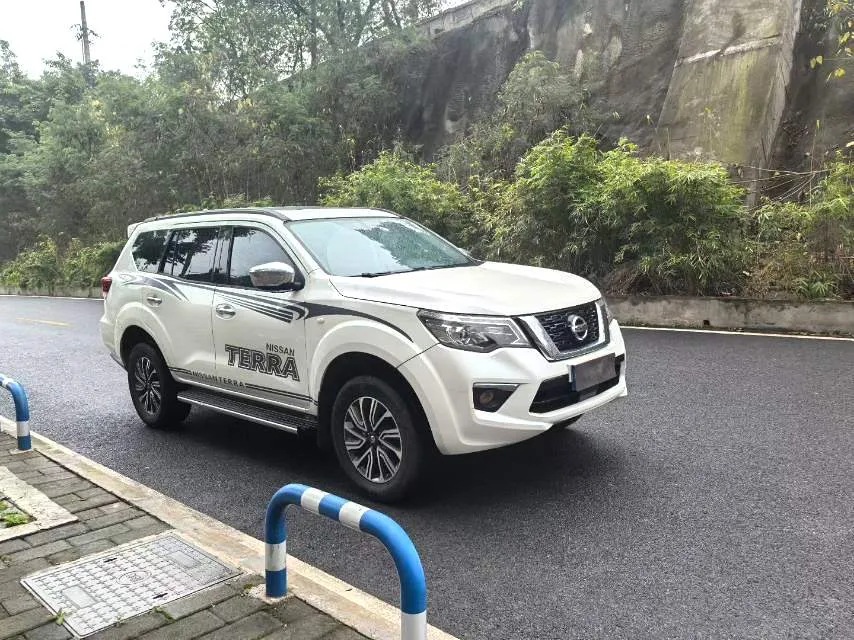 Nissan Terra