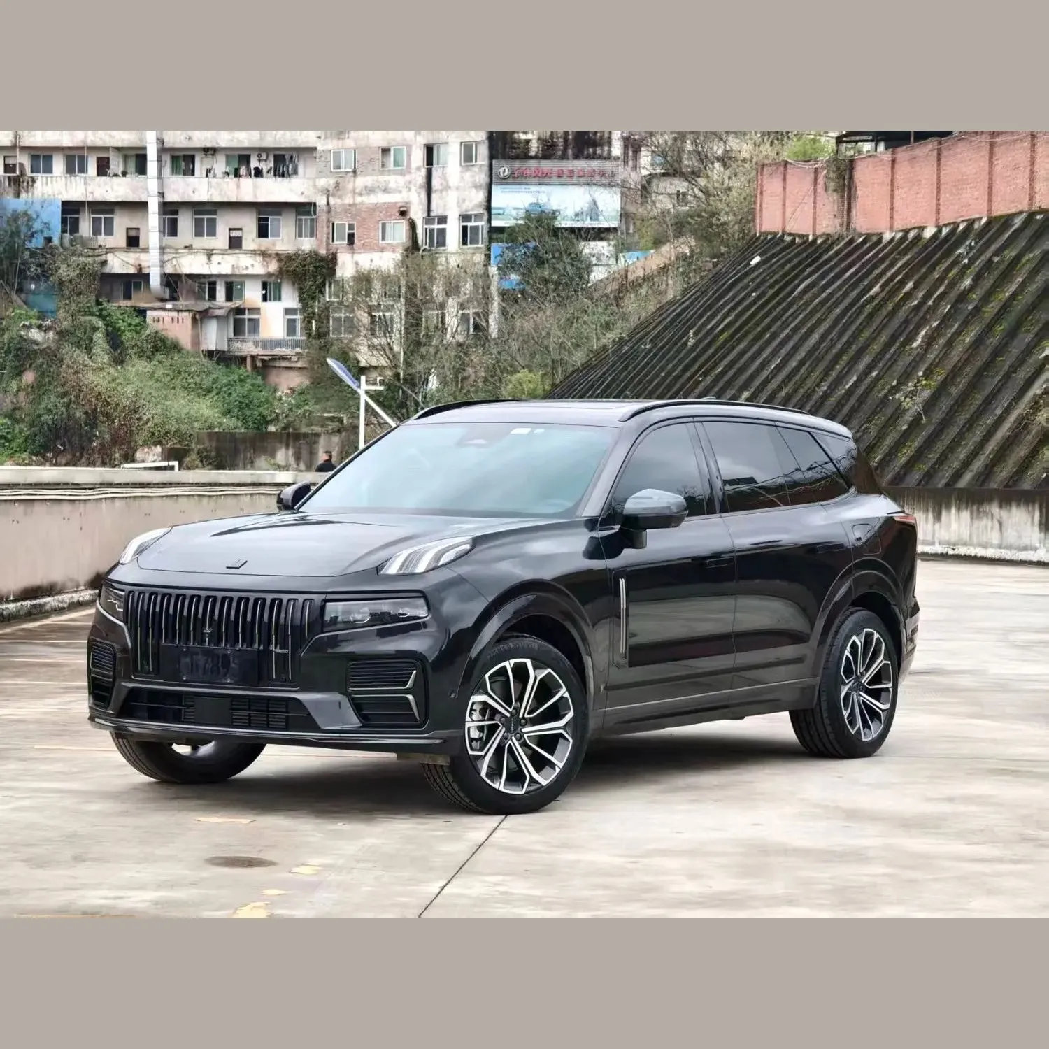 Lynk & Co 09
