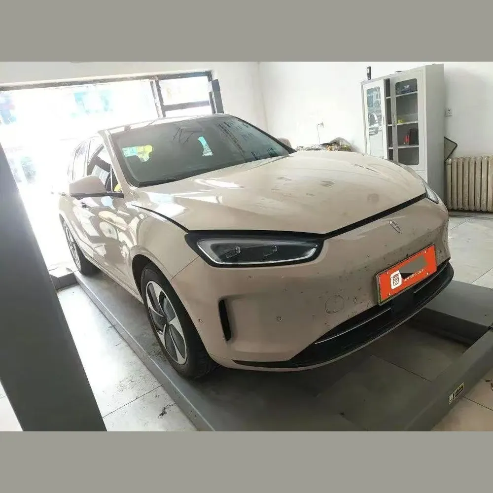 AITO M5 EV