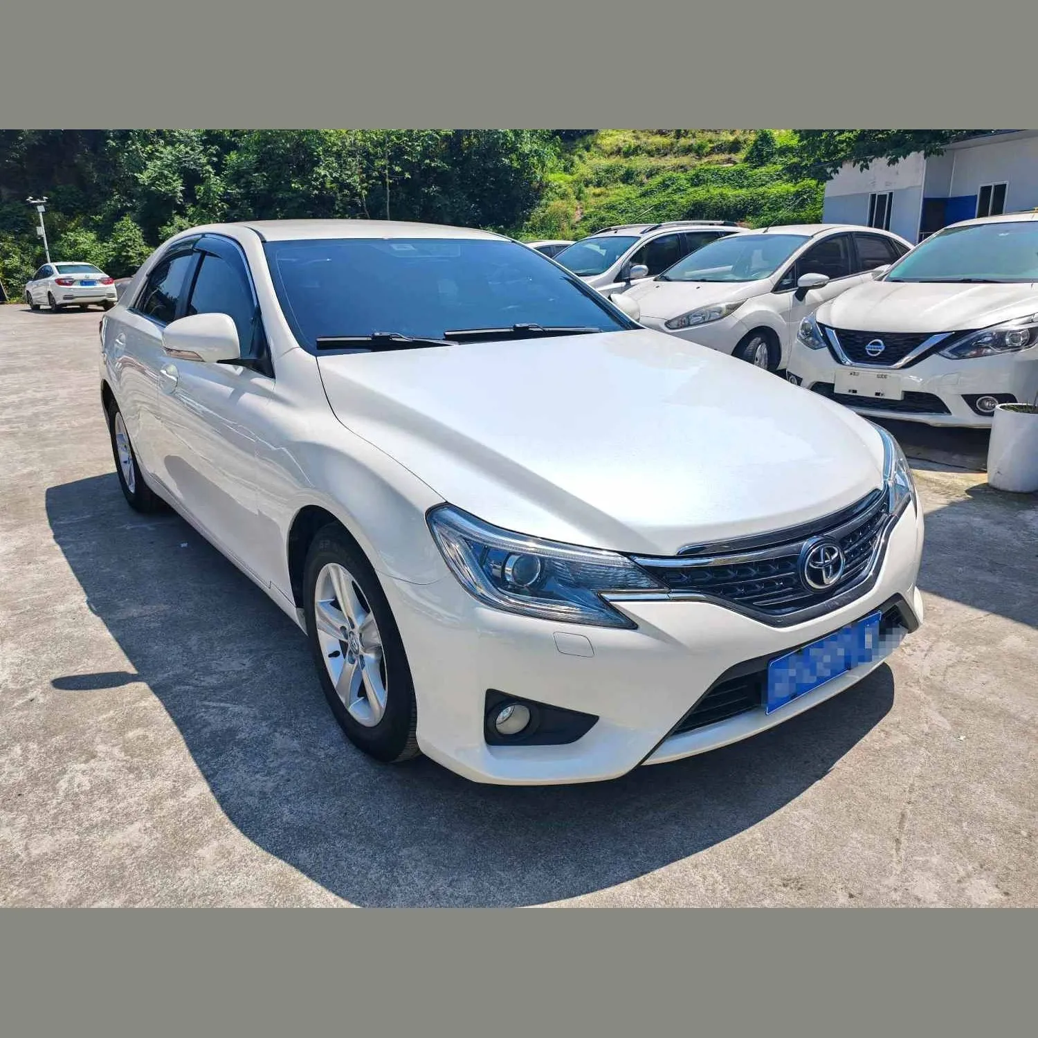 Toyota Reiz