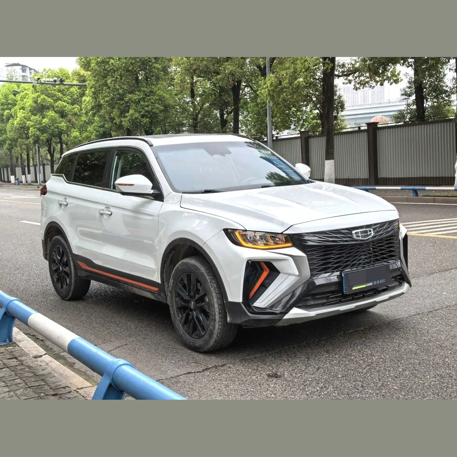 Geely Boyue X